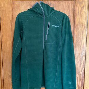 Patagonia Men's R1 Pullover Hoodie, Small
